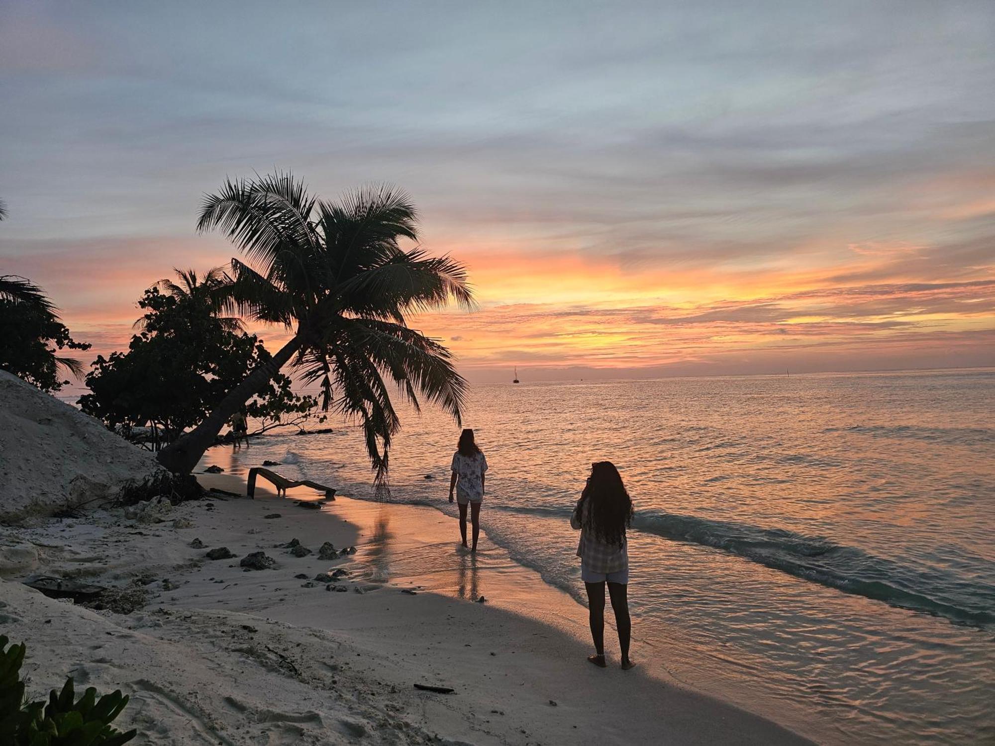 Nirili Villa Dhiffushi Luaran gambar